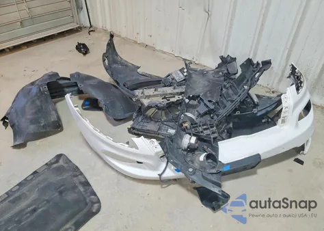 2016 Jeep Cherokee Latitude z USA, uszkodzony, nr VIN 1C4PJMCS2GW245910